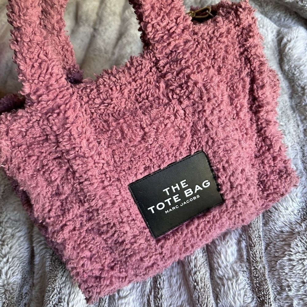 Marc Jacob’s teddy tote bag